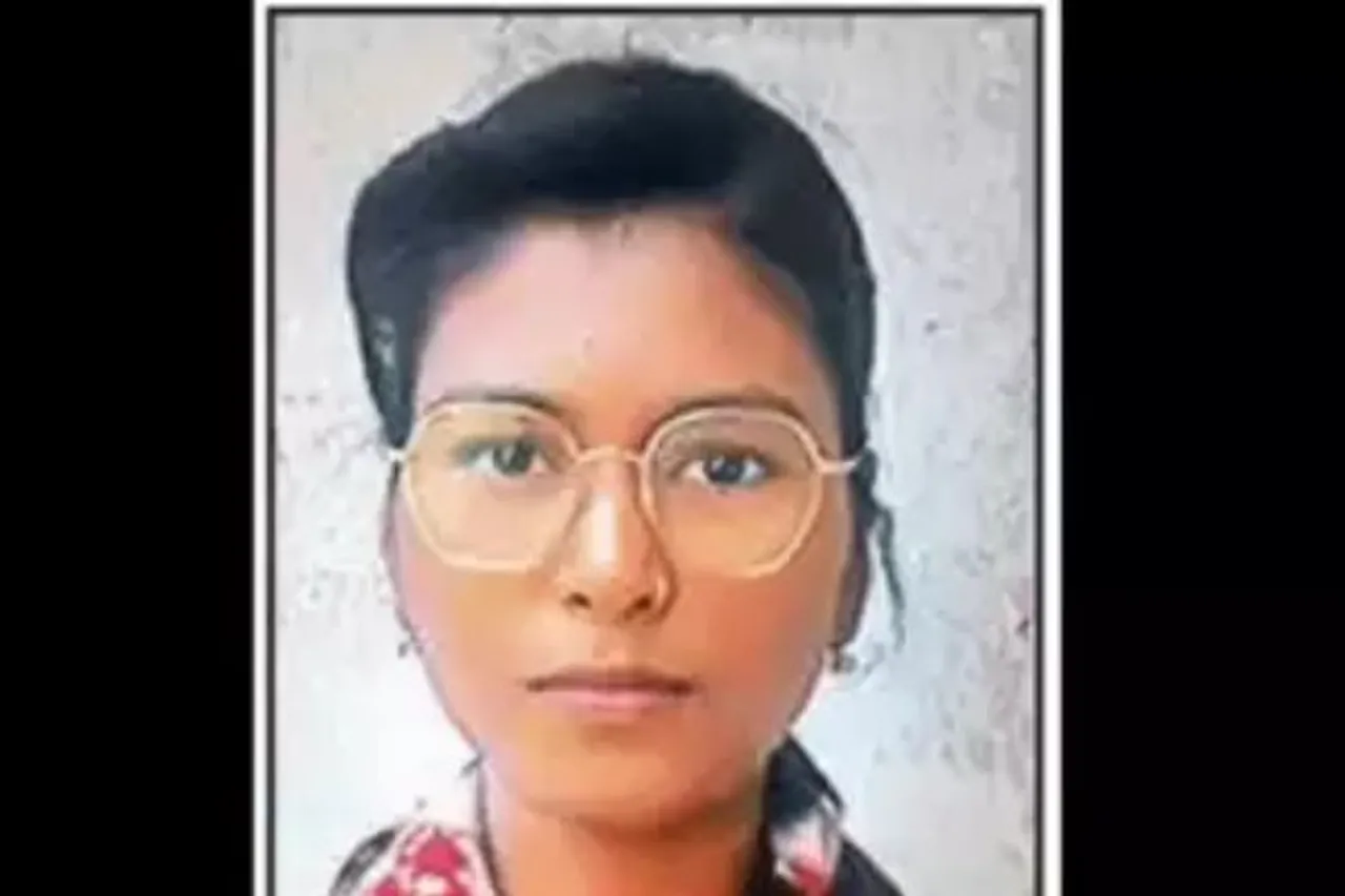 Pune Girl Becomes The First In Her Family To Pass Class X Exams, Scores 91.6%