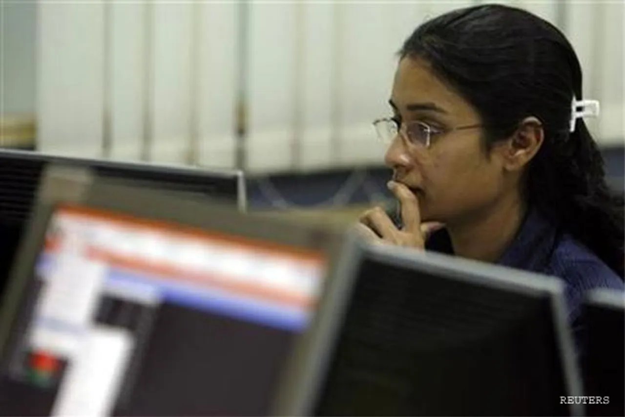 women at work in india