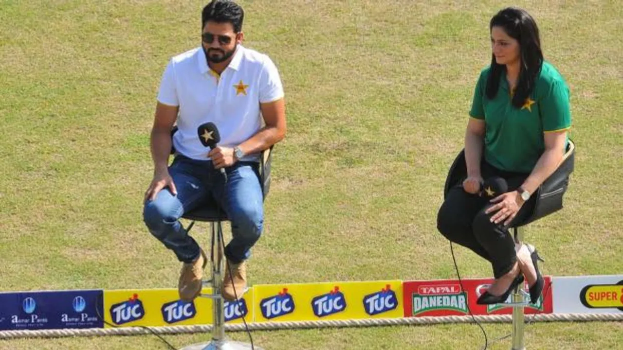 Pakistan’s First Woman Commentator Shuts Down Reporter Who Trolled Her For Wearing ‘High Heels’ On Pitch