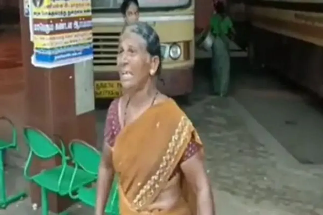 Tamil Woman Deboarded from bus