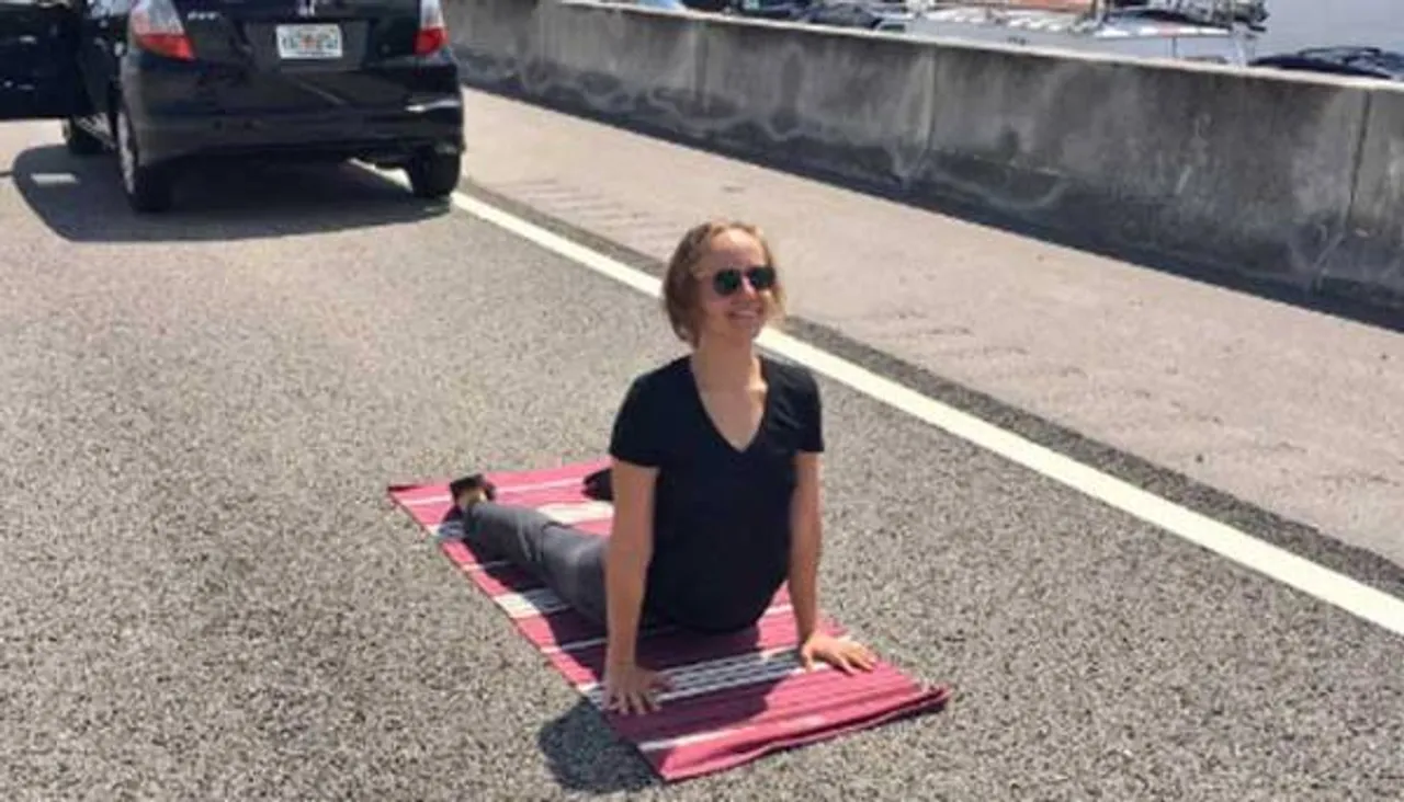 Yoga on highway