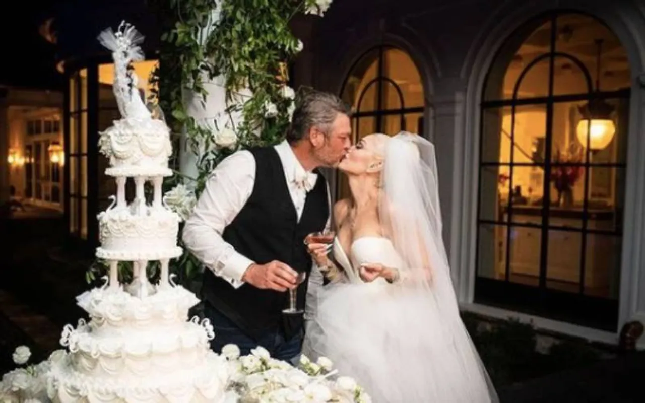 Singers Gwen Stefani And Blake Shelton Tie The Knot: See Viral Wedding Photos