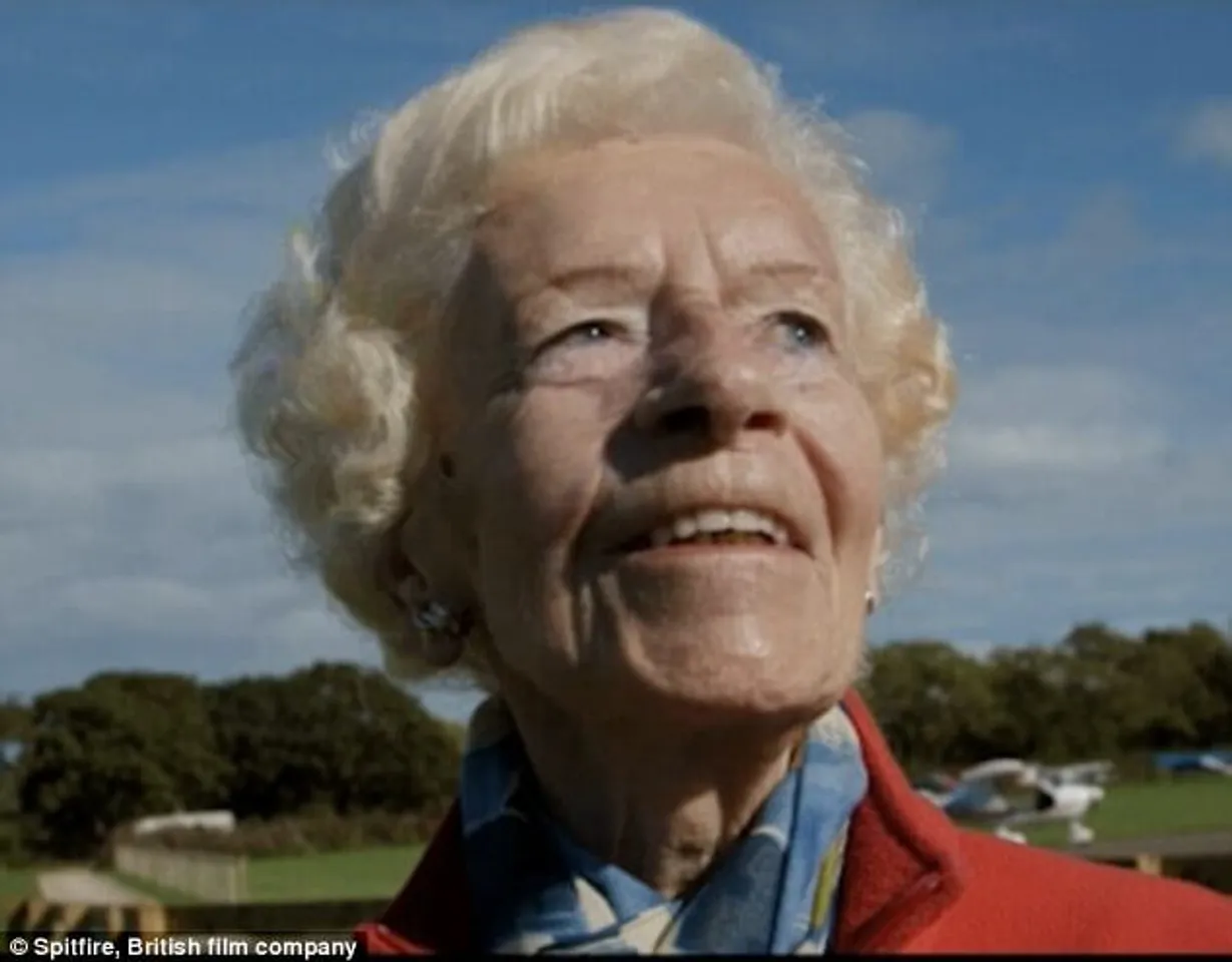 Mary Ellis Who Flew Warplanes During WW2 Dies At 101