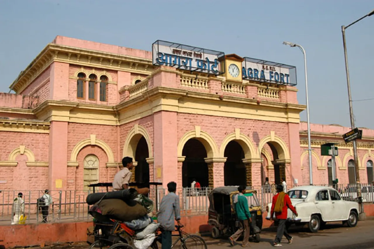 Agra Division Paints Stations Pink