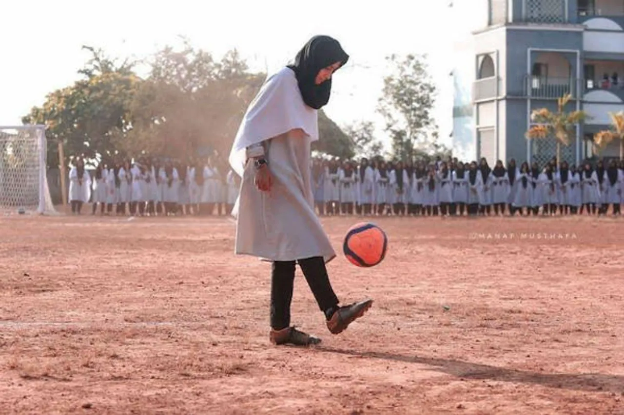 This 17-Year-Old Kerala Girl's Freestyle Football Skills Go Viral