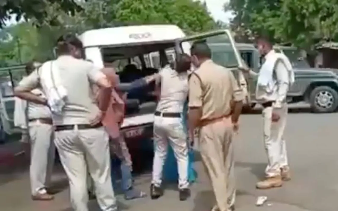 madhya pradesh woman beaten