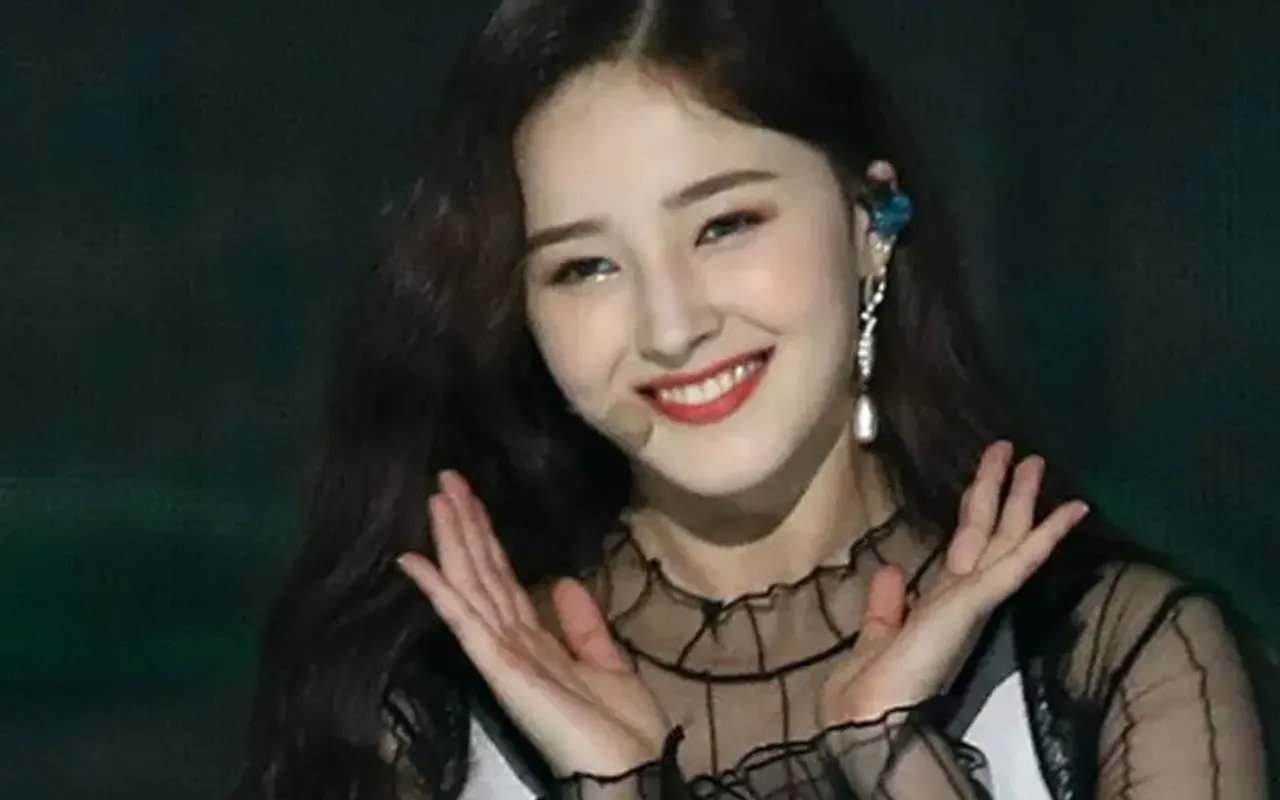 Who Is Nancy Jewel McDonie ? Member Of K-pop Girl Band Momoland