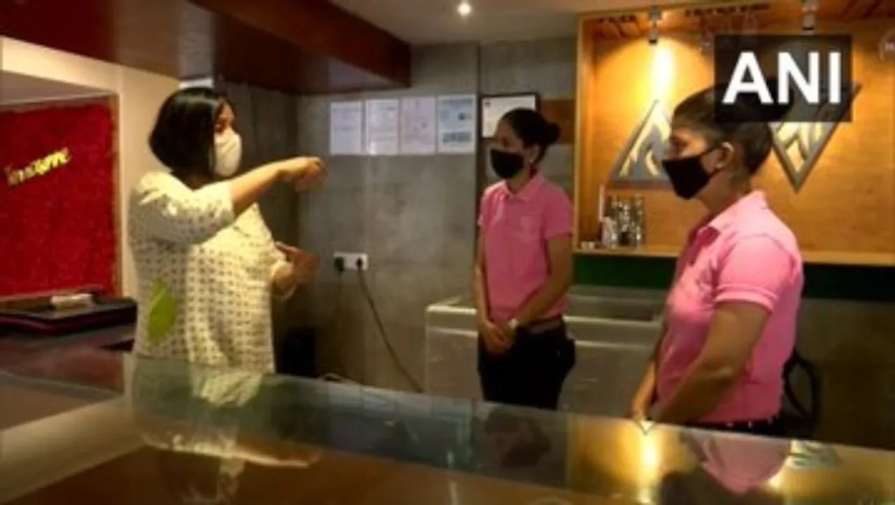 Pune Restaurant with specially-abled staff