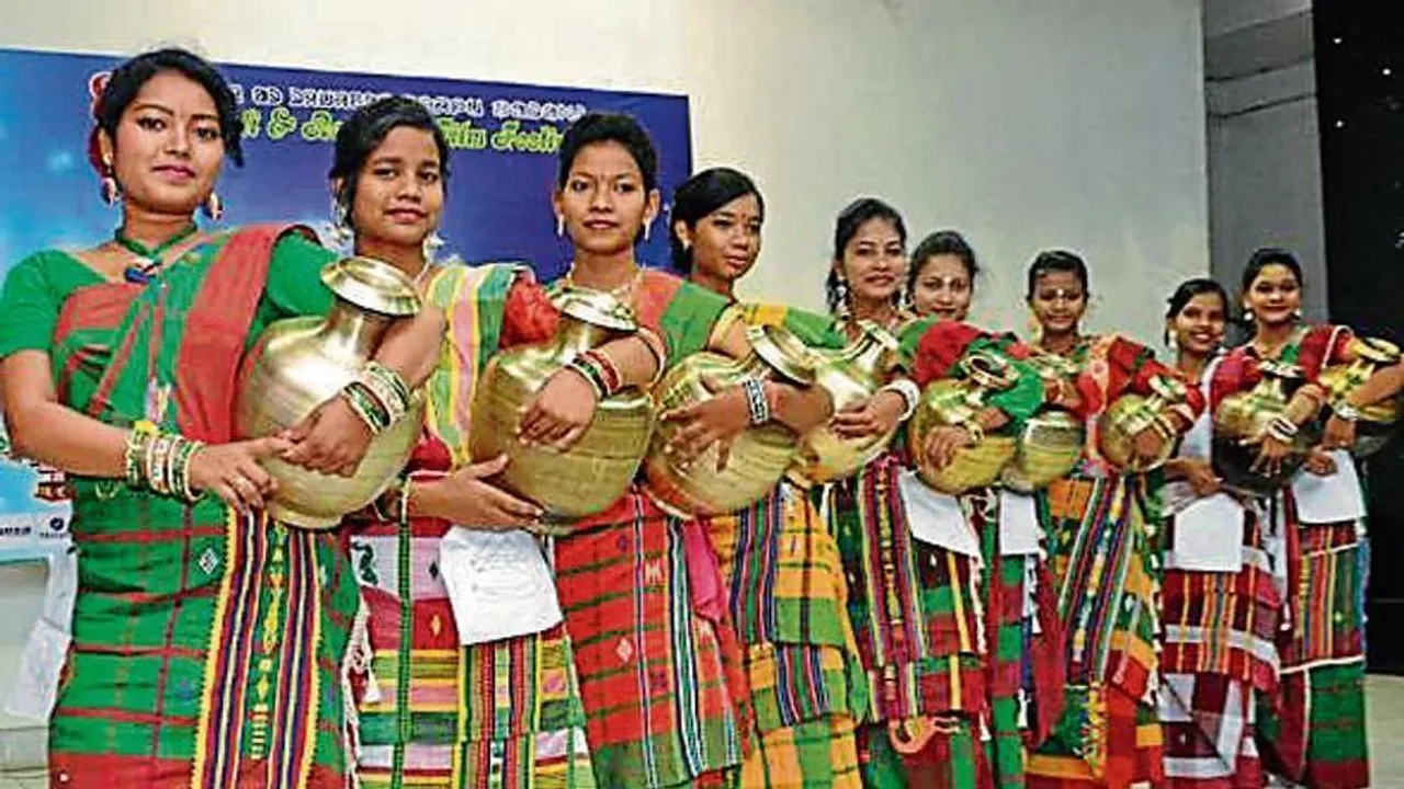 Tribal Women Rock The Ramp In Jharkhand To Break Stereotypes