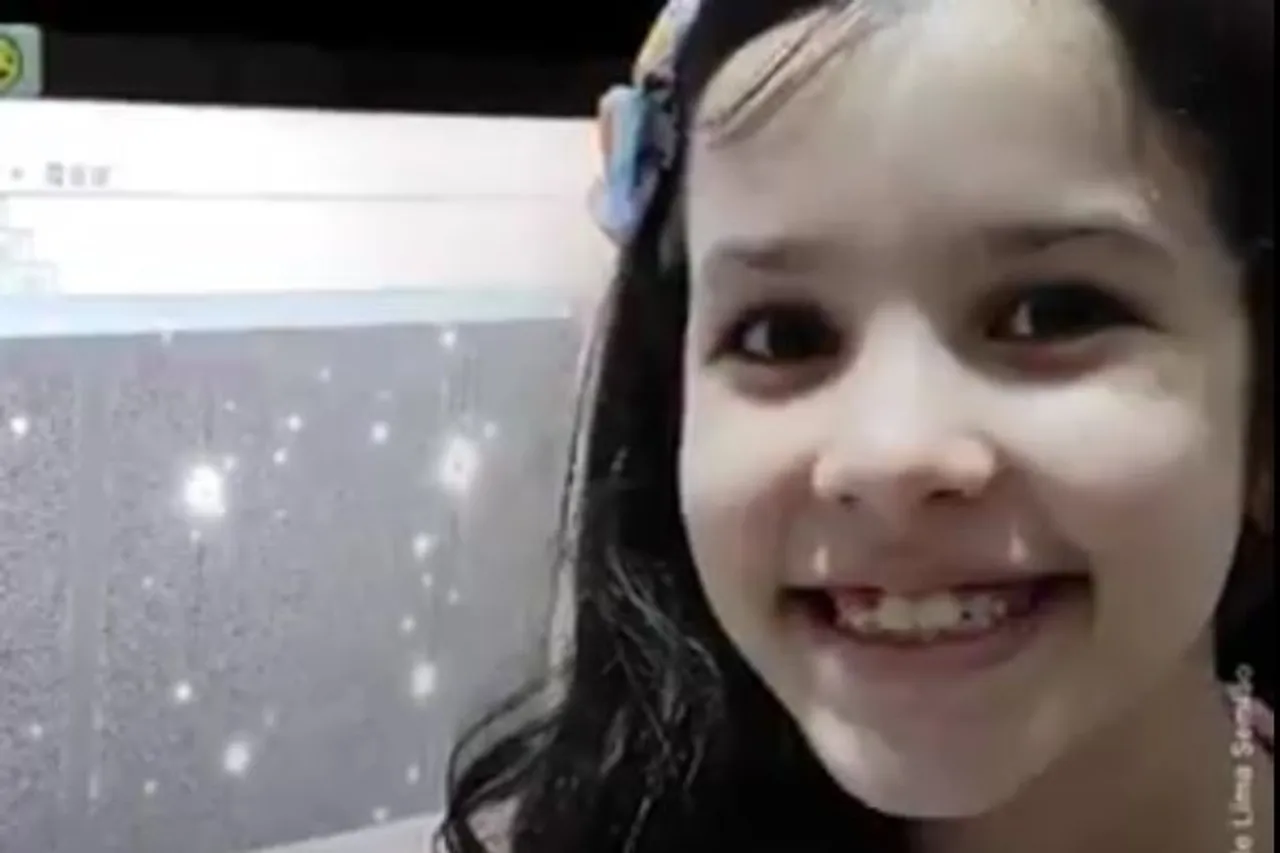 Nicole Oliveira ,7-year-old astronaut