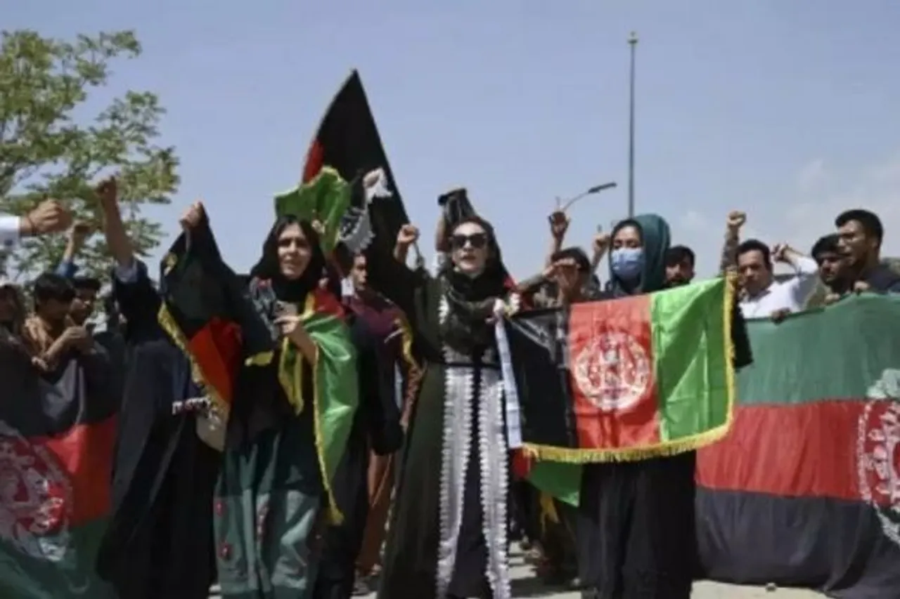 Afghan Women Protest Against All-Male Taliban Government