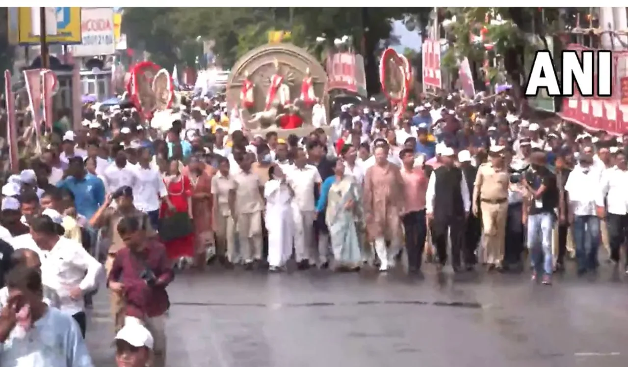 CM Mamata Banerjee Leads Grand Rally To Celebrate UNESCO Tag For Durga Puja