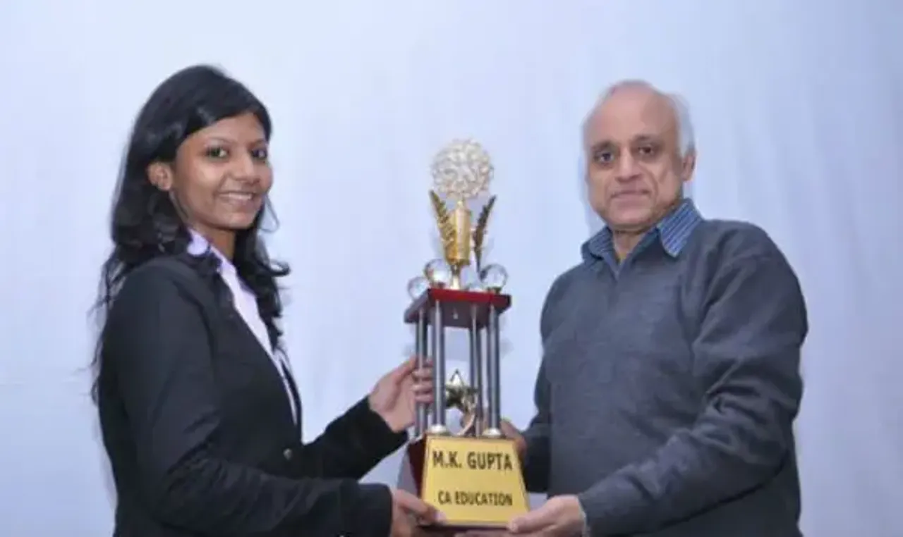 Lucknow Girl Eti Agarwal Is CA All-India Topper