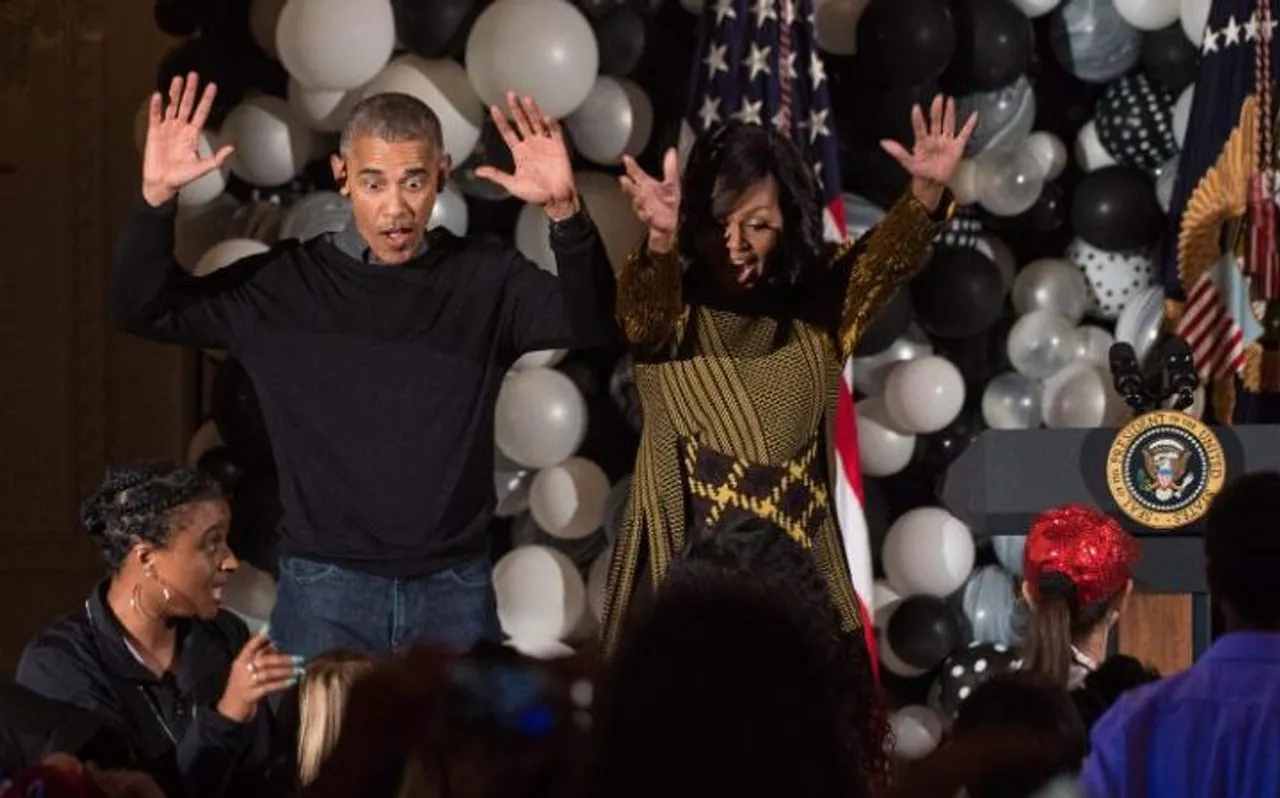 Barack & Michelle Obama Turn Producer For Netflix