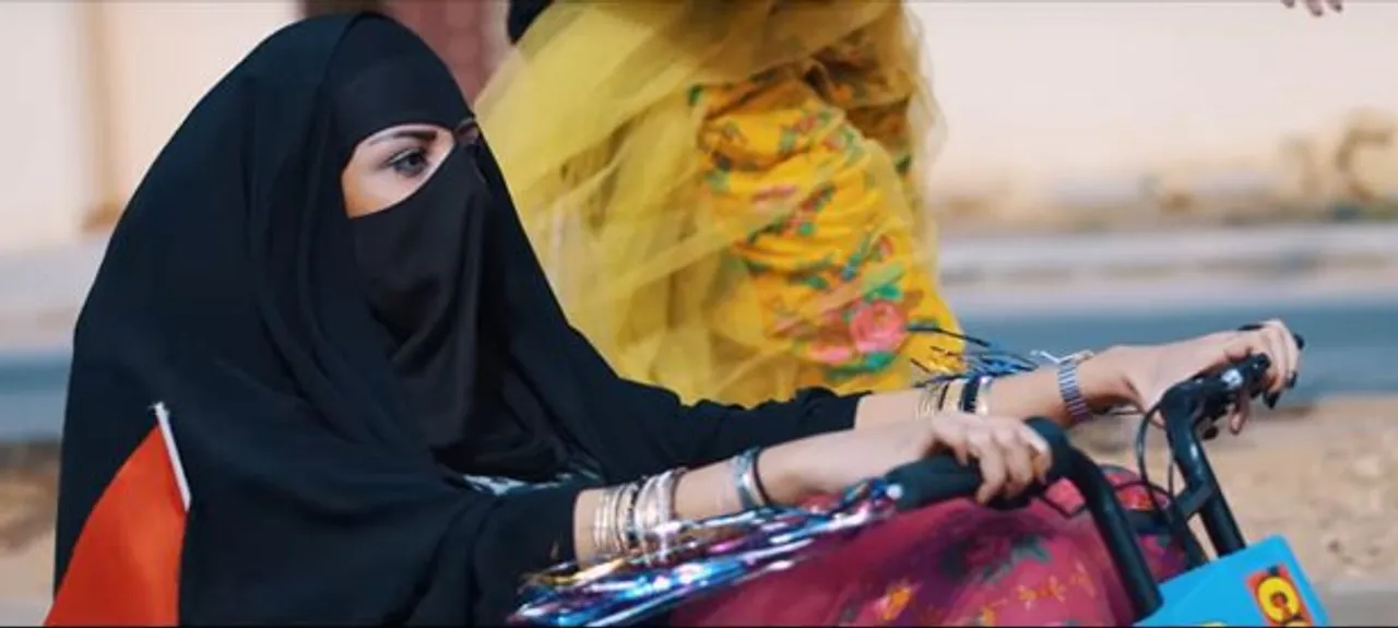 Video Of Saudi Women Skateboarding Goes Viral