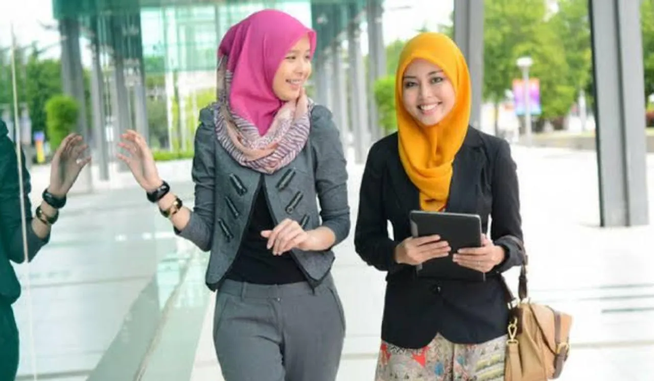 Malaysia Law To Punish Women For Dressing Like Men