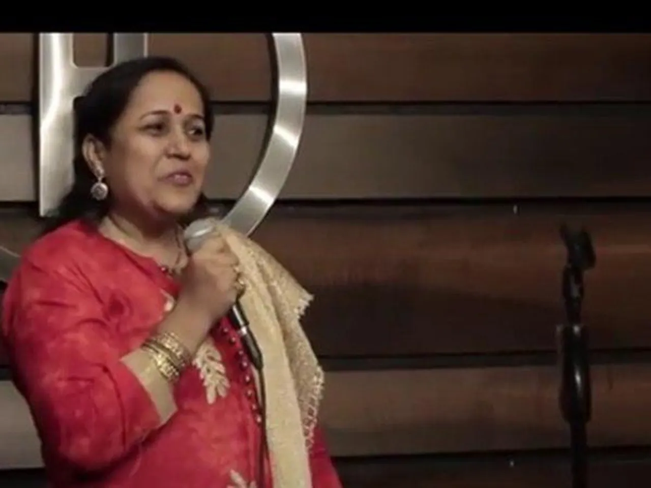 Meet Deepika Mahtre, A Maid-Turned Stand-Up Comedian