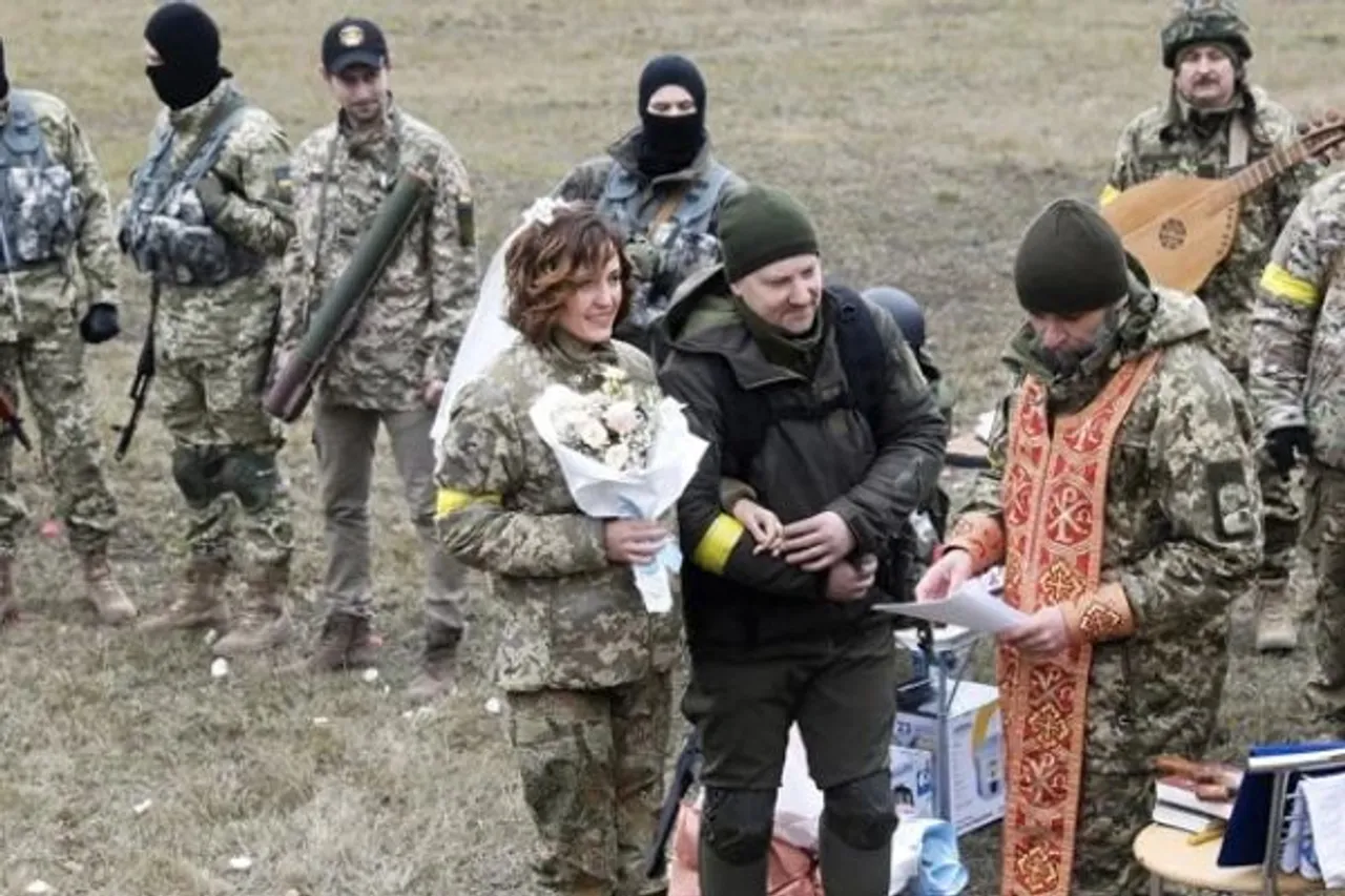 Ukrainian soldiers wedding