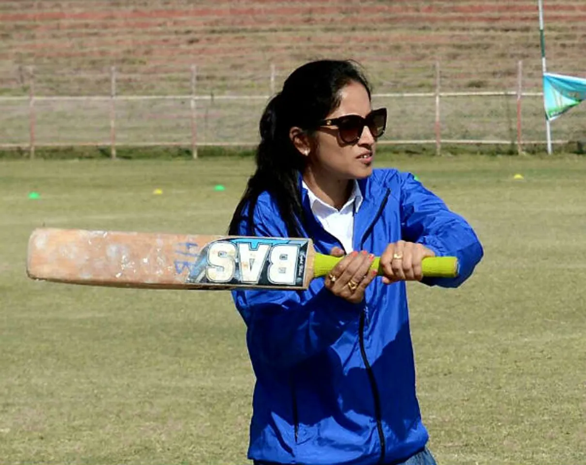 Kashmir's Roopali Slathia Is A BCCI-certified Woman Cricket Coach