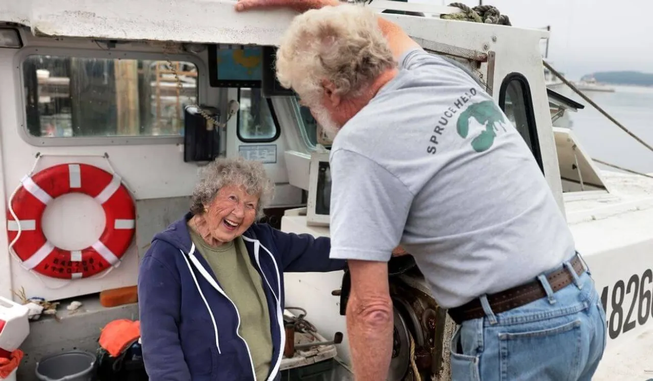 Virginia Oliver 101-Year-Old Lobsterwoman Refuses To Retire From Her Job