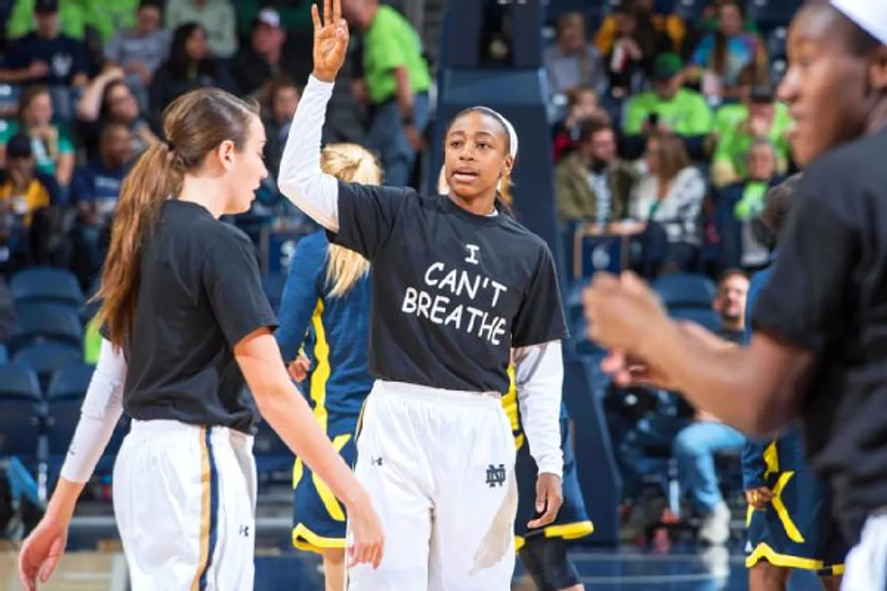 Eric Garner Death: Notre Dame Basketball players wear ‘I can’t breathe’ T-shirts in Protest   