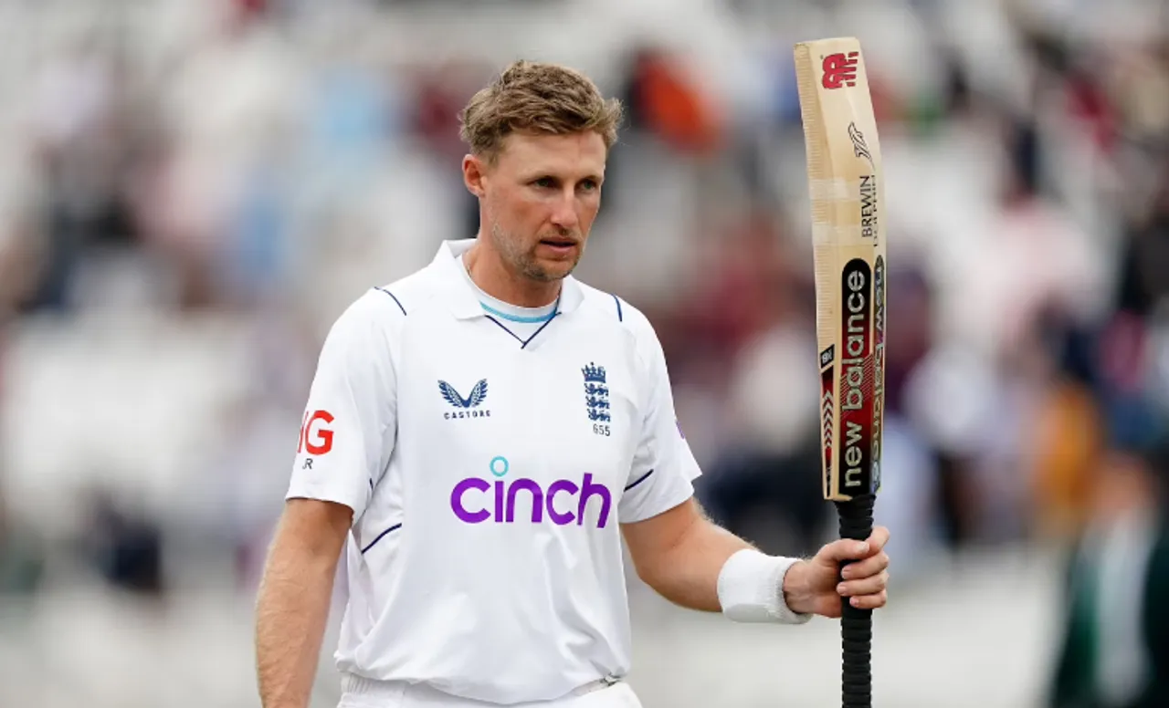 Twitter on Joe Root's century