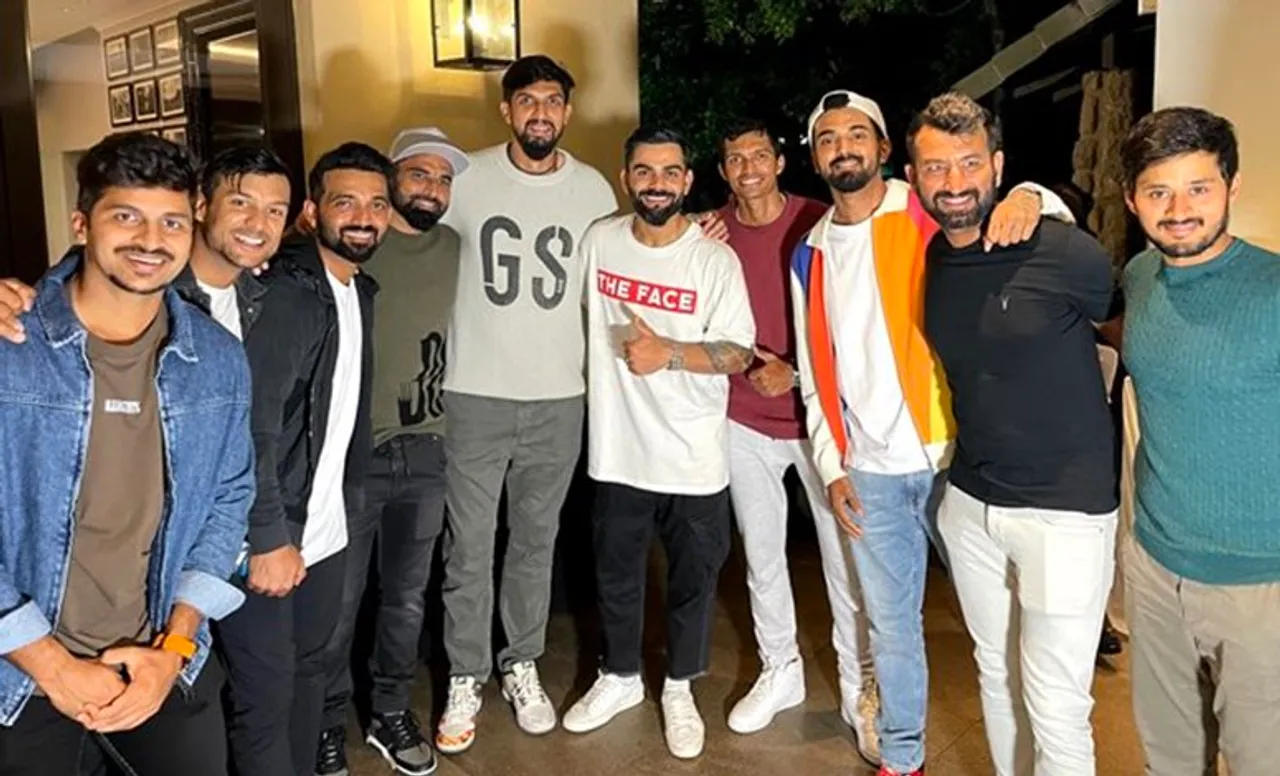 Virat Kohli with Indian teammates