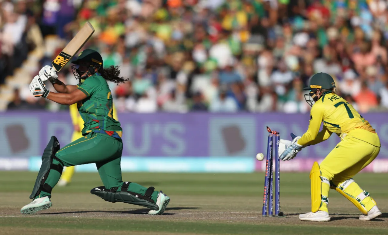 ‘India ka kya badla lega re tu!’ - Fans slam South Africa for losing Women's 20-20 World Cup final against Australia