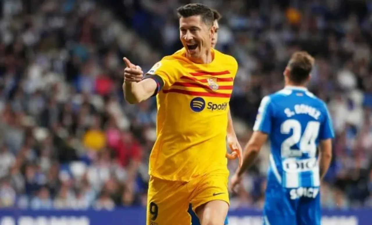 Robert Lewandowski, Espanyol vs FC Barcelona in La Liga 2022/23