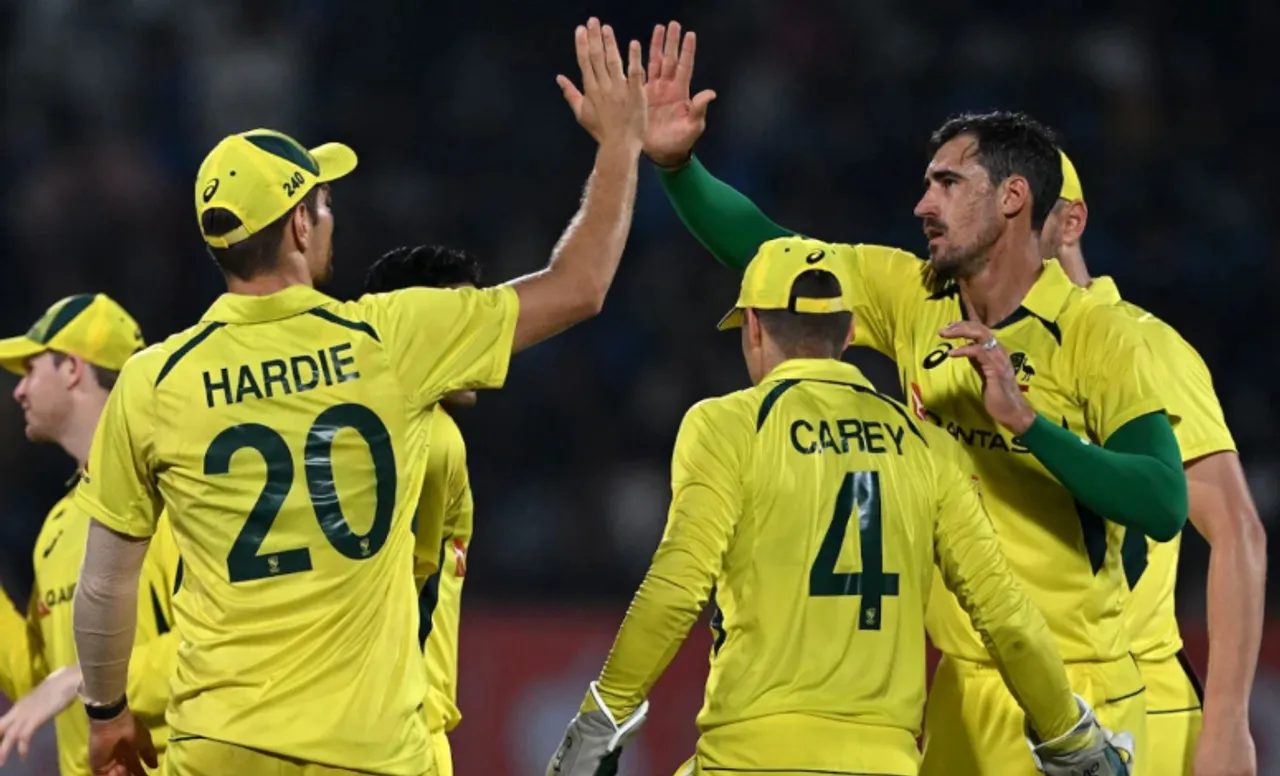 'Kaptaan badalte he team ki performance bhi gir gayi' - Fans react as Australia thrash India by 66 runs in 3rd ODI