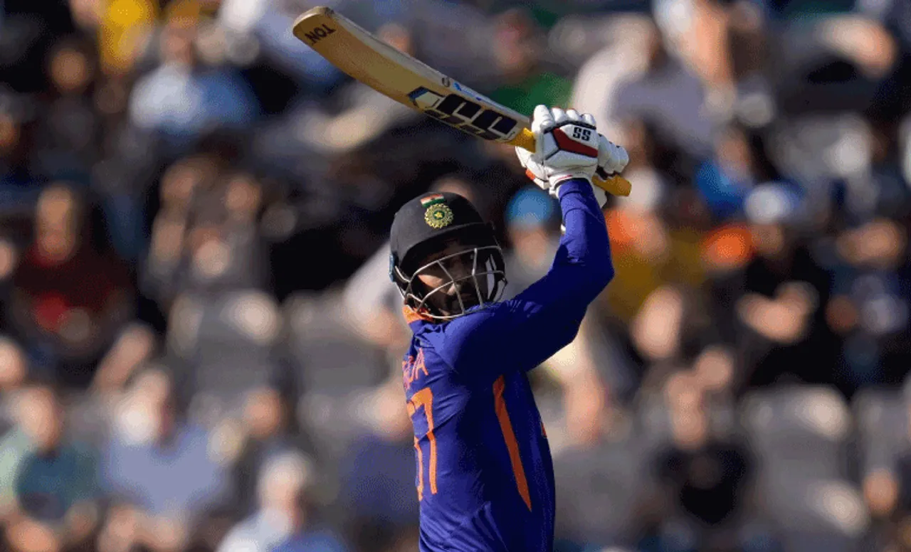 Fans tear apart Deepak Hooda for his dismal innings against New Zealand in third ODI