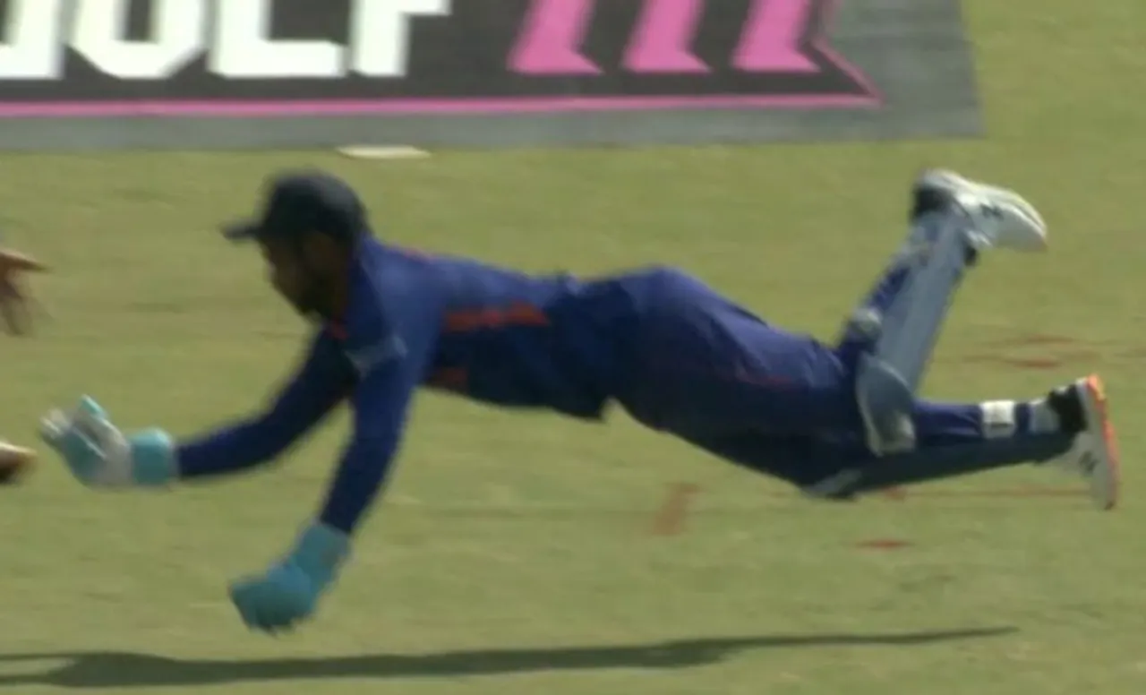 WATCH: Sanju Samson takes a stunner in the second ODI against Zimbabwe, video goes viral on social media