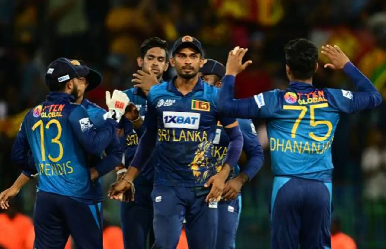 ODI World Cup 2023:  श्रीलंका टीम को लगा तगड़ा झटका, यह हरफनमौला खिलाड़ी हुआ वर्ल्ड कप से बाहर!