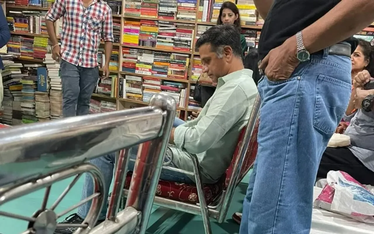 Former India cricketer Rahul Dravid was spotted at a book event in Bengaluru. (Photo Source: Twitter)