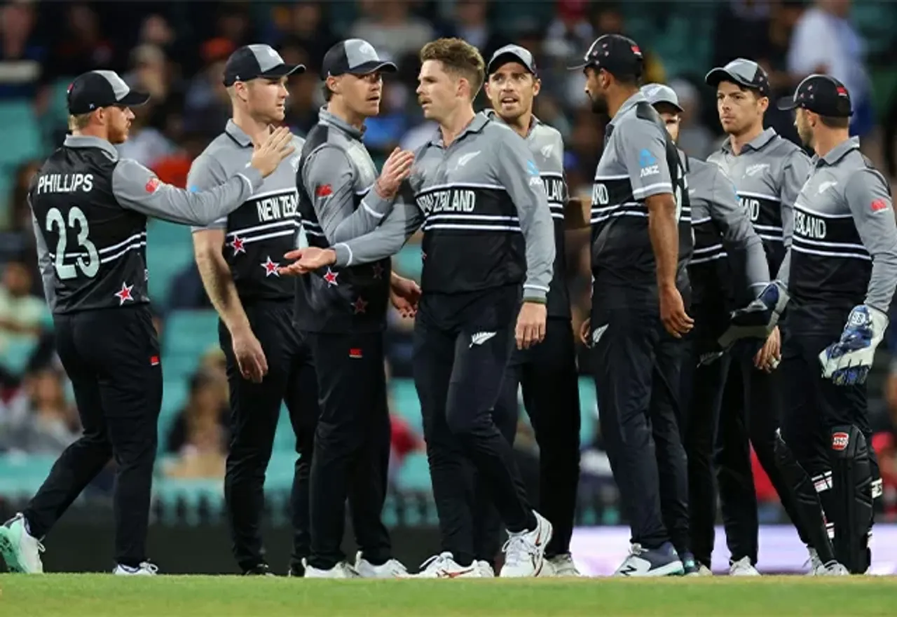 न्यूजीलैंड ने आयरलैंड को 35 रनों से हराकर सेमीफाइनल में जगह की पक्की!