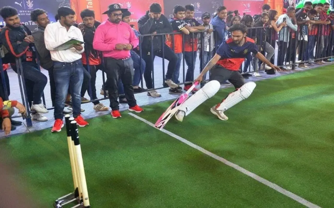 RCB fans create Guinness World (Photo Source: Twitter)