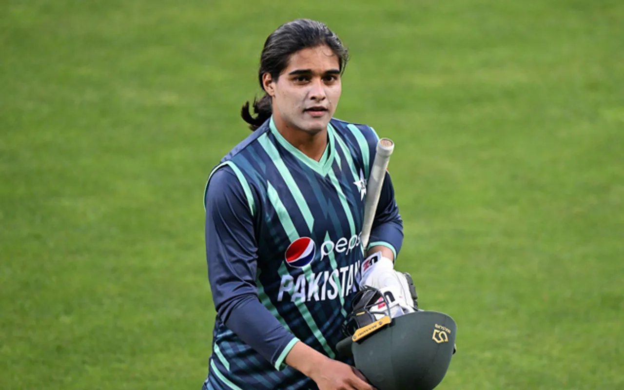 शर्मनाक! पाकिस्तान महिला क्रिकेटर आयशा नसीम ने 18 साल के उम्र में लिया संन्यास! वजह बना धर्म