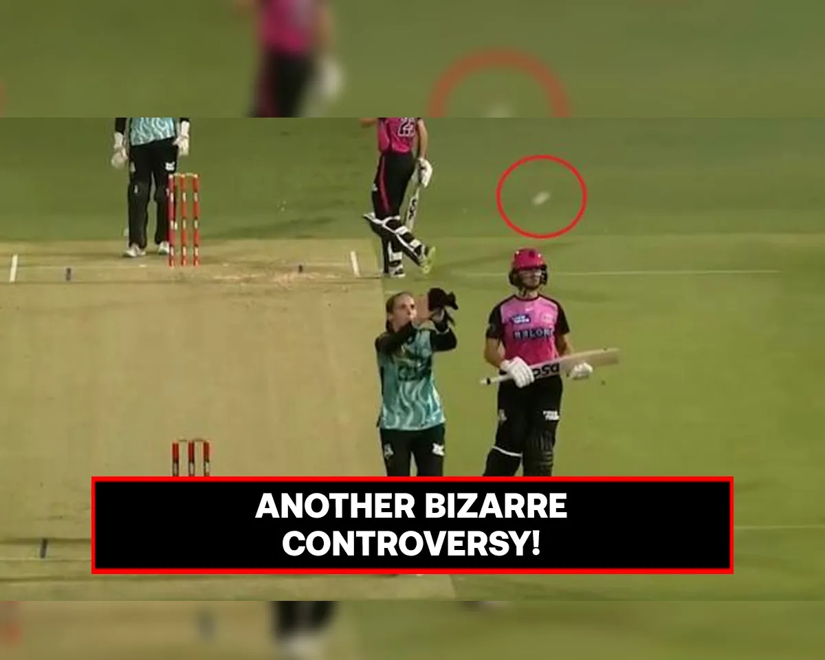 WBBL 2023: Brisbane Heat charged with five penalty runs after Amelia Kerr catches ball with towel