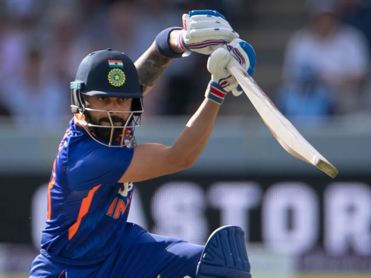 Virat Kohli will use the new 'Gold Wizard' MRF bat for the Asia Cup 2022