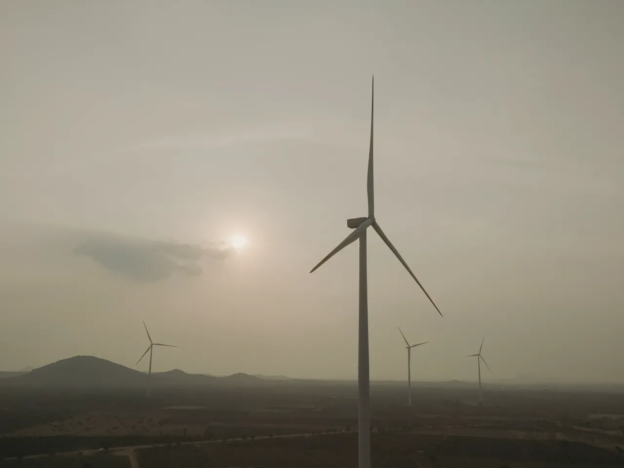 Amazon Expands Renewable Energy