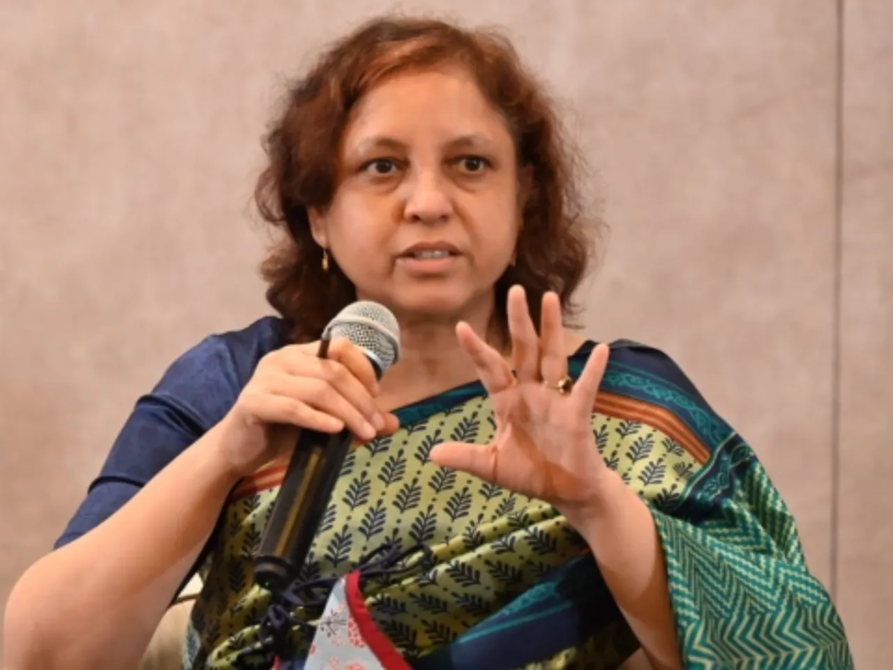 Ms. Neelam Shami Rao, Secretary (Textiles)