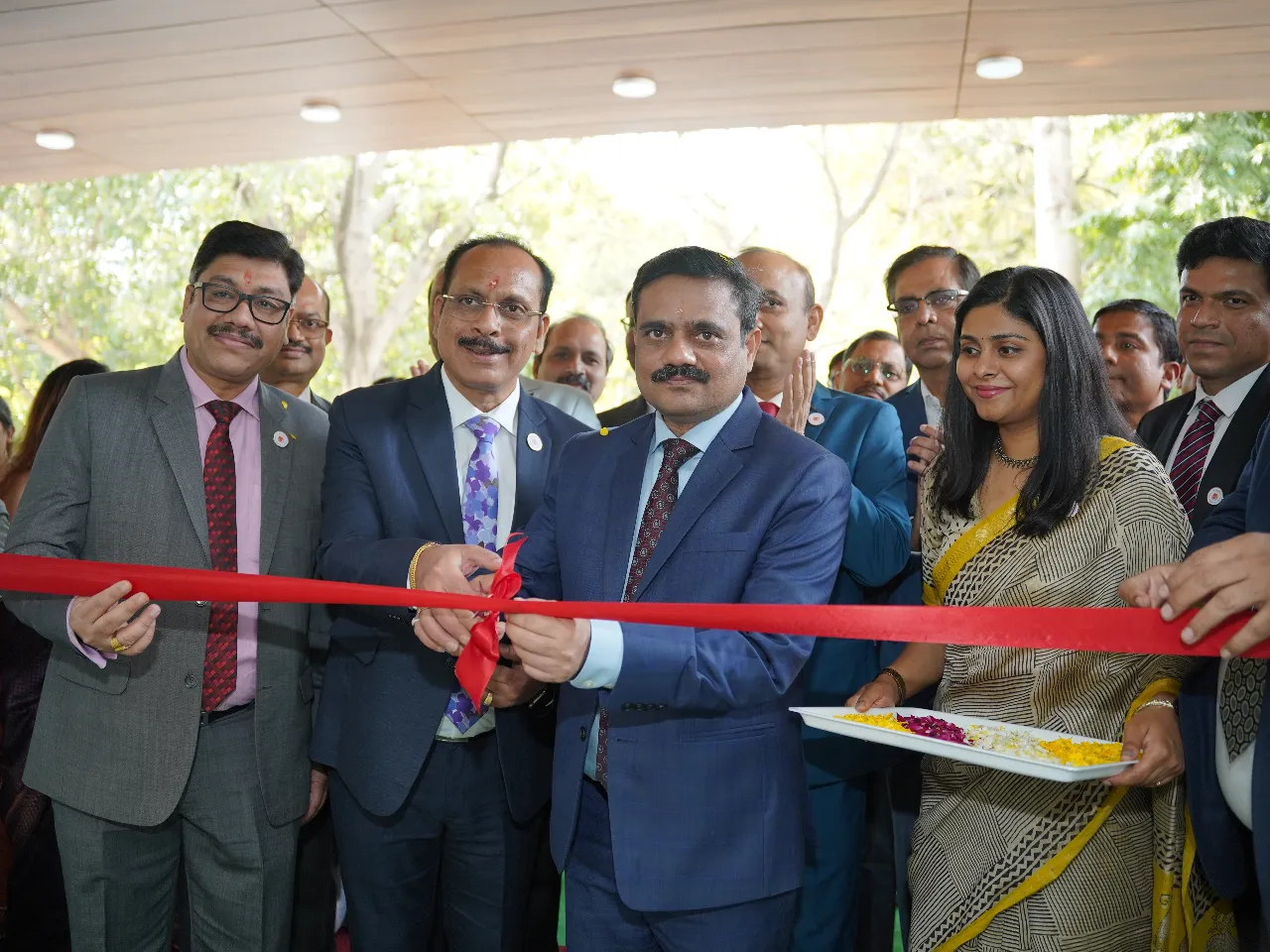Bank of Baroda Expands Phygital Branch Network with New Delhi Branch