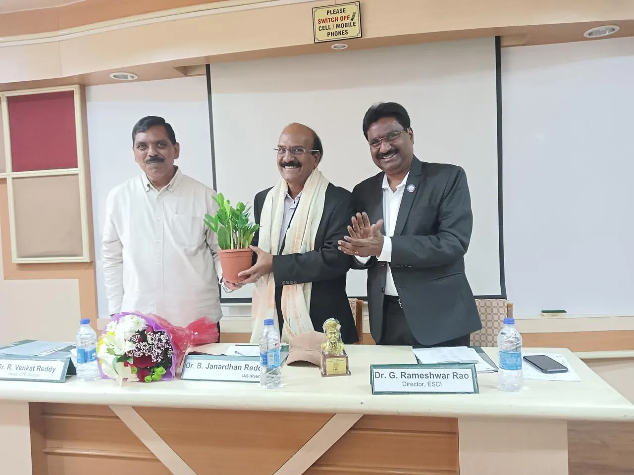 Sarvejana Foundation Launches App to Promote Road Safety