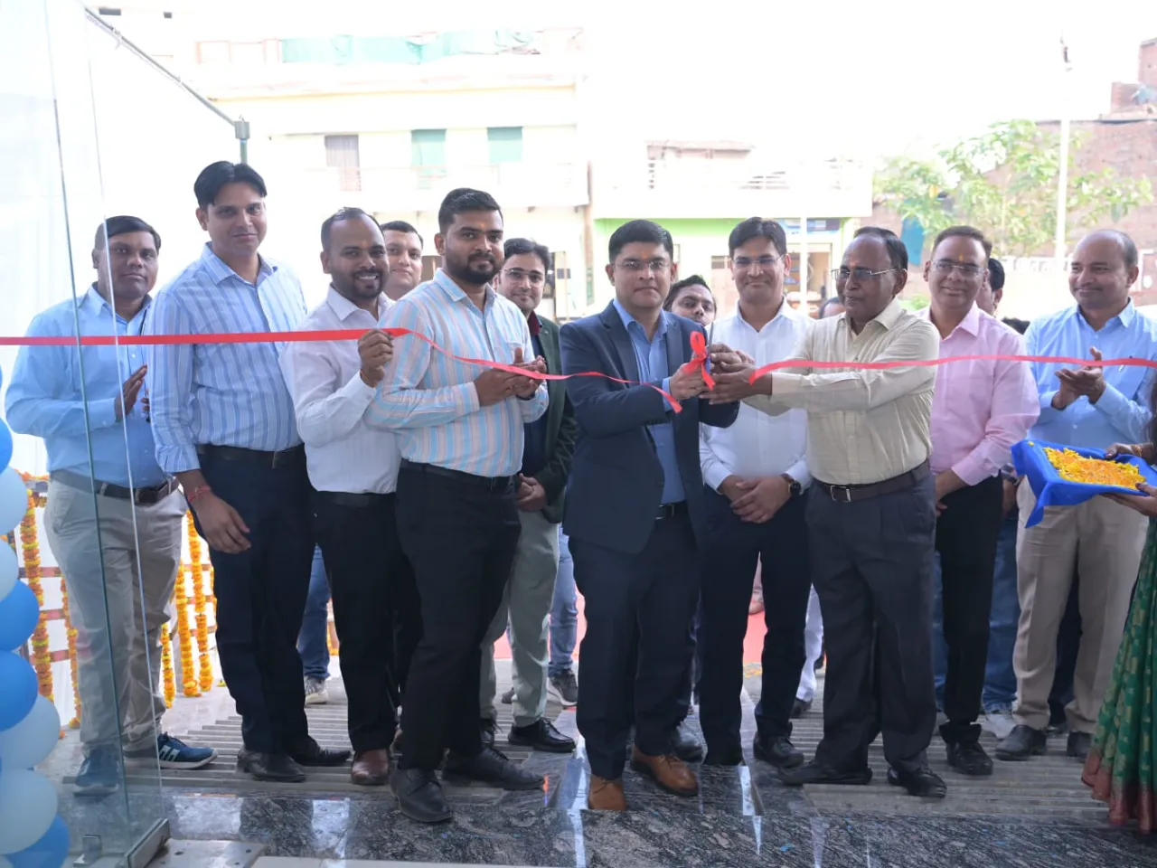 Ashok Leyland Expands Light Commercial Vehicle Network in Uttar Pradesh