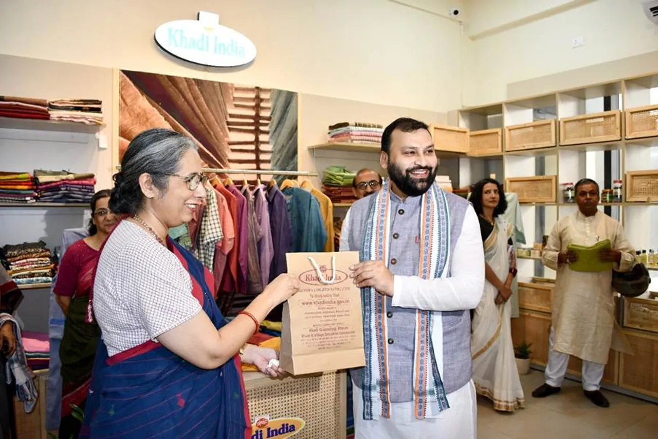 New Khadi India Outlet Launch at IIT Delhi