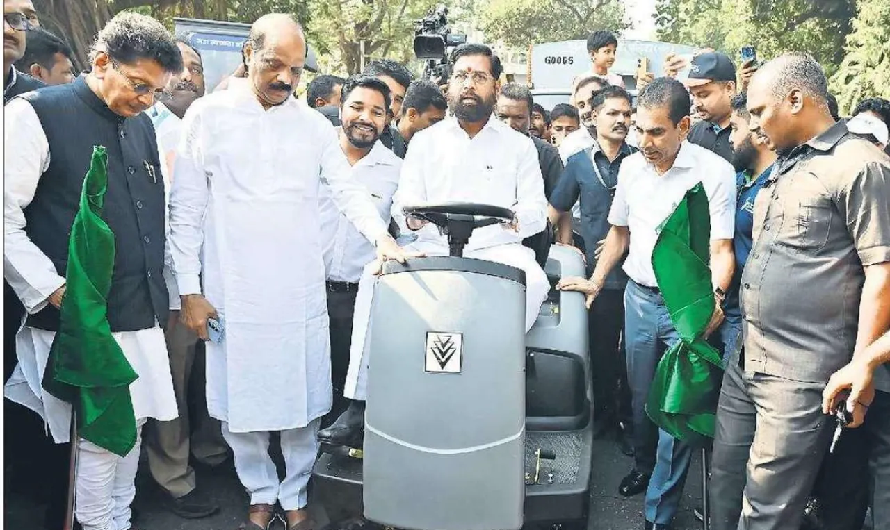 Maha Swachata Abhiyan Launched at Gateway of India