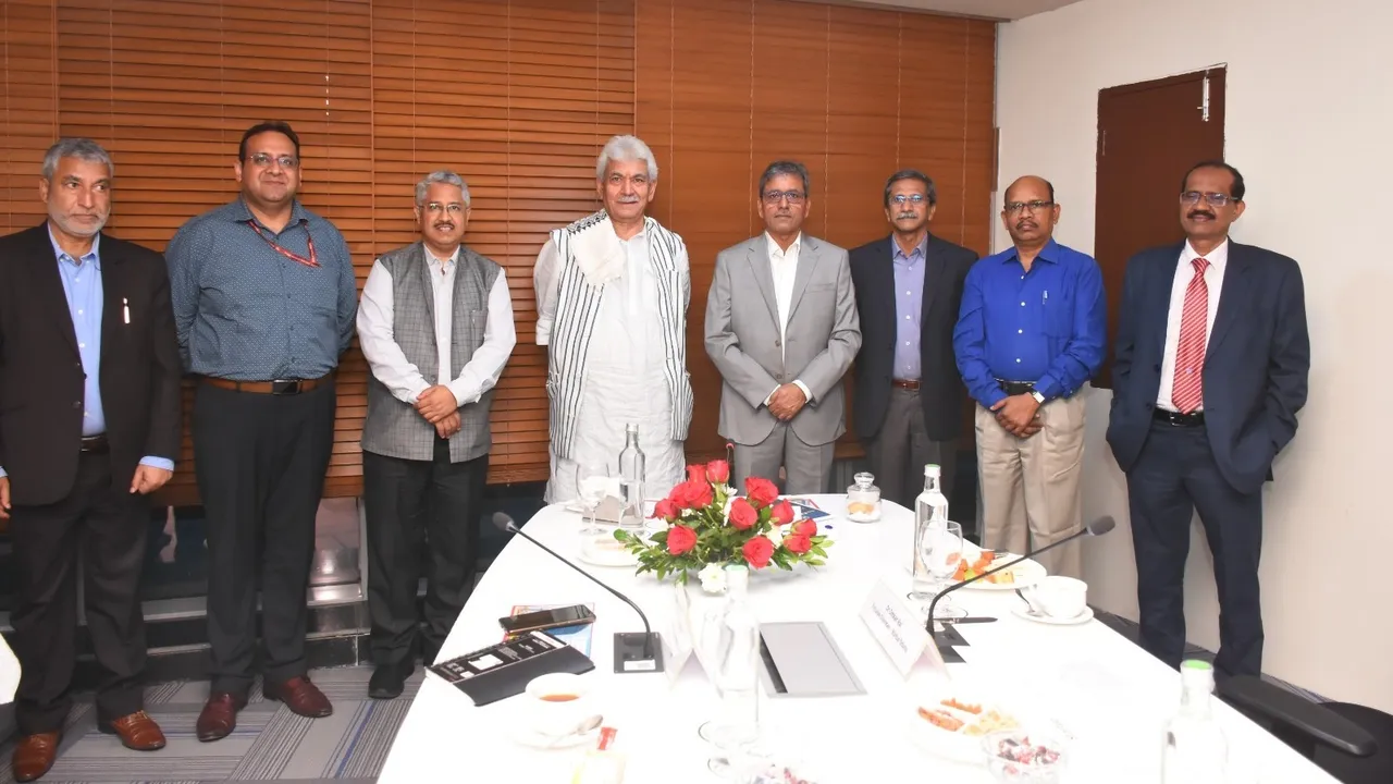 Hon’ble Lt. Governor of J&K Manoj Sinha Visits O-hub