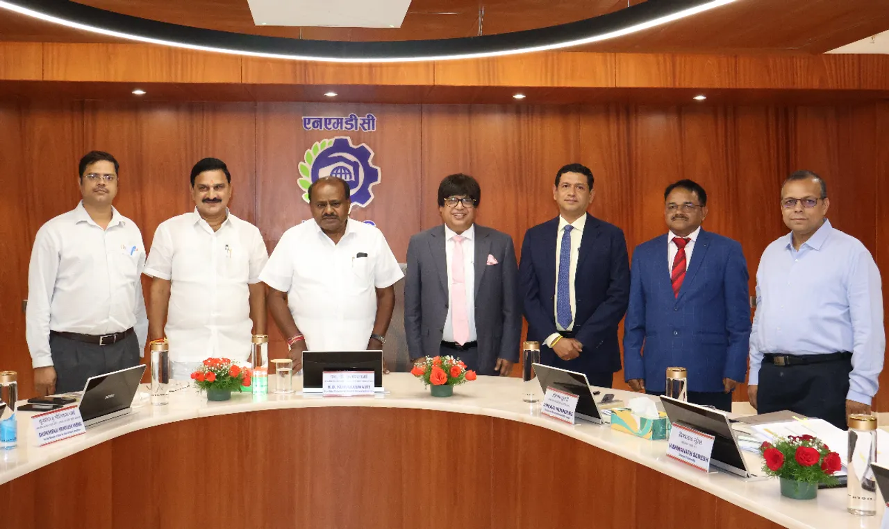 Hon'ble Steel Minister visits NMDC