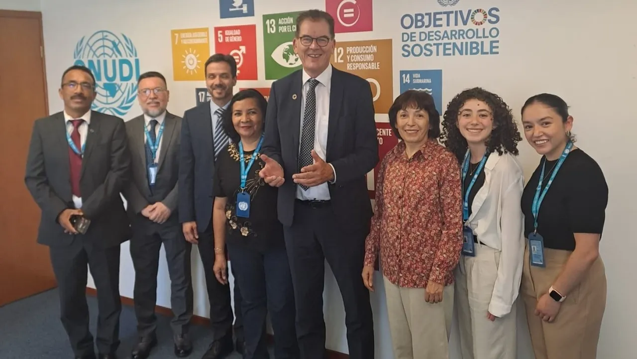 With staff of UNIDO's Mexico office
