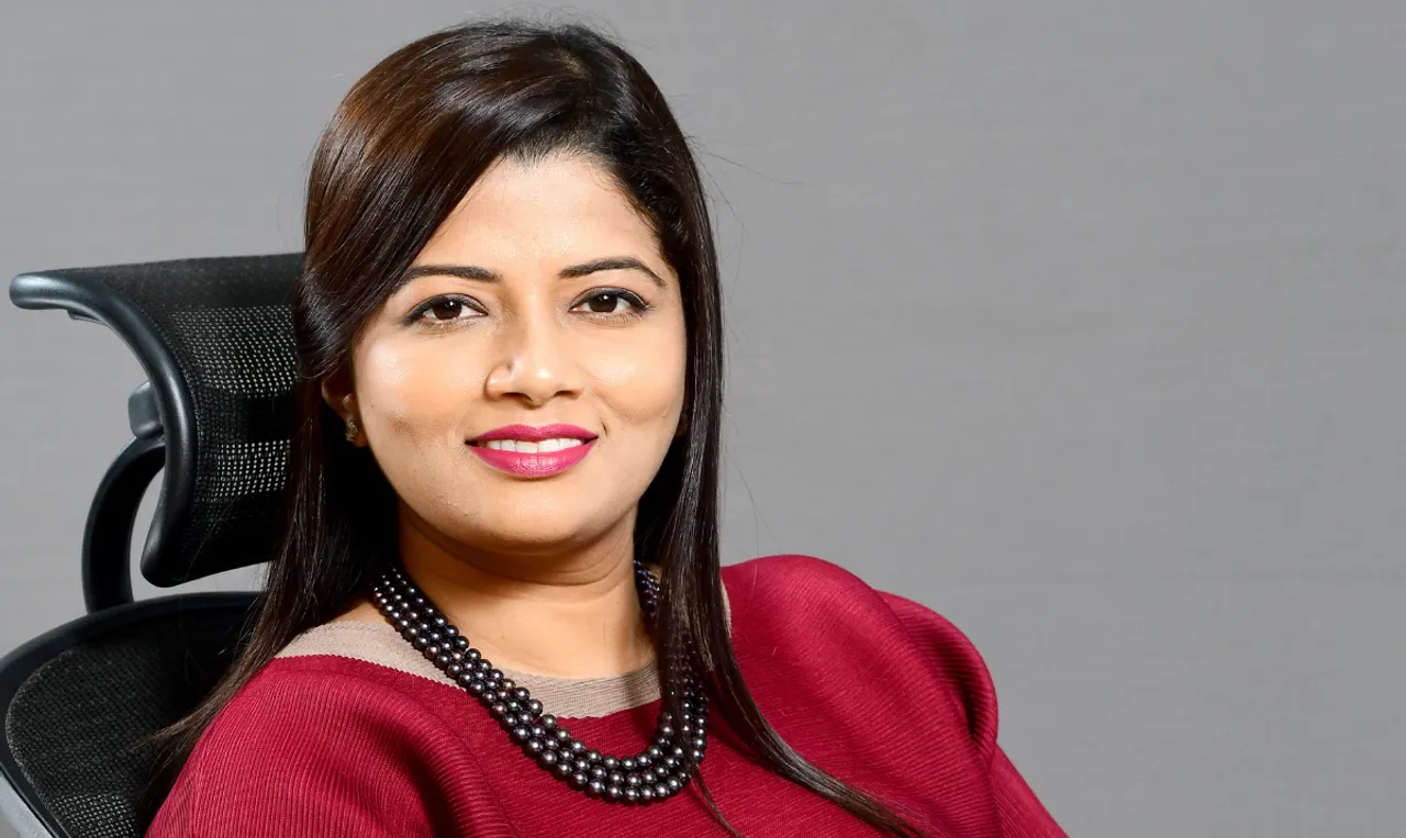 Ms. Madhu Lunawat Madhu Lunawat, the Chief Investment Officer (CIO) of India Inflection Opportunity Trust (IIOT) and Co-Founder and Director of Pantomath Financial Services Group